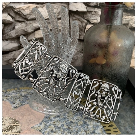 Vintage Selro Selini Signed Jester Clown Silver Plated Wide Panel Link Bracelet - Picture 3 of 10